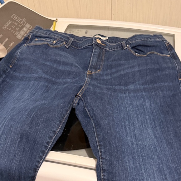 Levi's women Classic Indigo Straight Jeans 14 long - Picture 3 of 9